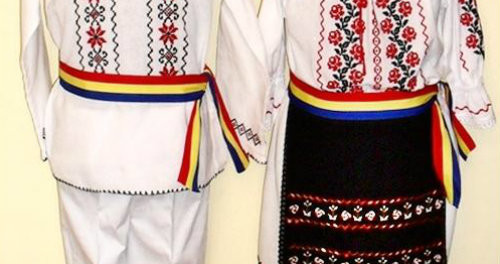 costum popular romanesc
