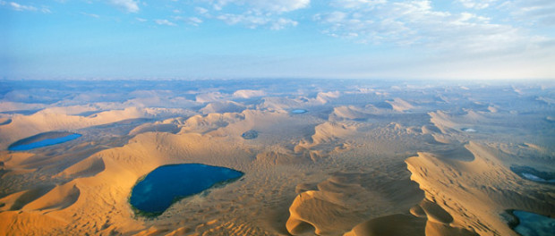 04-badain-jaran-china-670