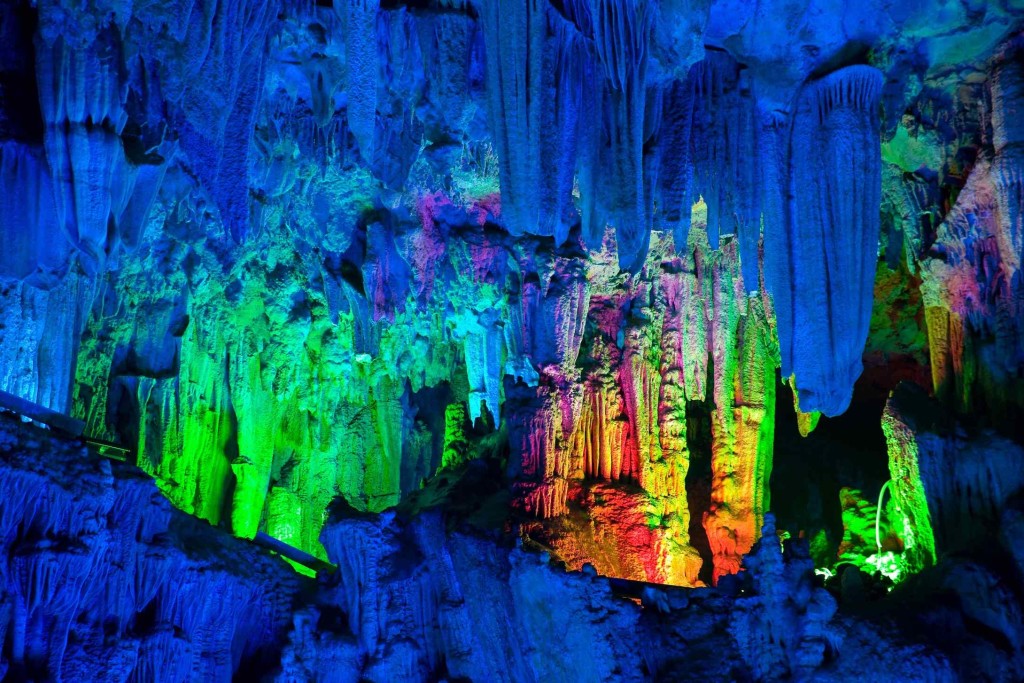 reed-flute-cave-guilin-3