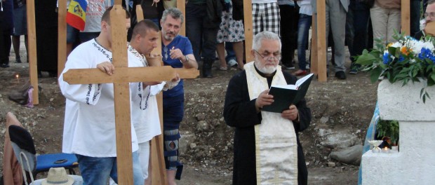 cruci la moschee 1