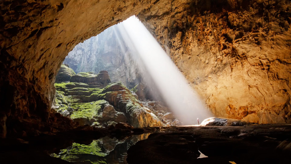 150319-news-son-doong-vietnam-cave-vin