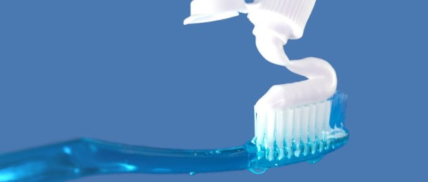 toothbrush-and-toothpaste