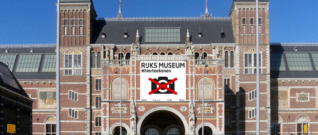 3museum-visitors-draw-artwork-start-drawing-rijksmuseum-3
