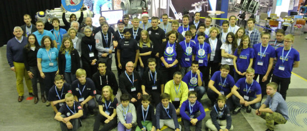 Group_photo_iriss_space_robotics_large