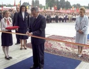 poliana-alaturi-de-nicolae-si-elena-ceausescu