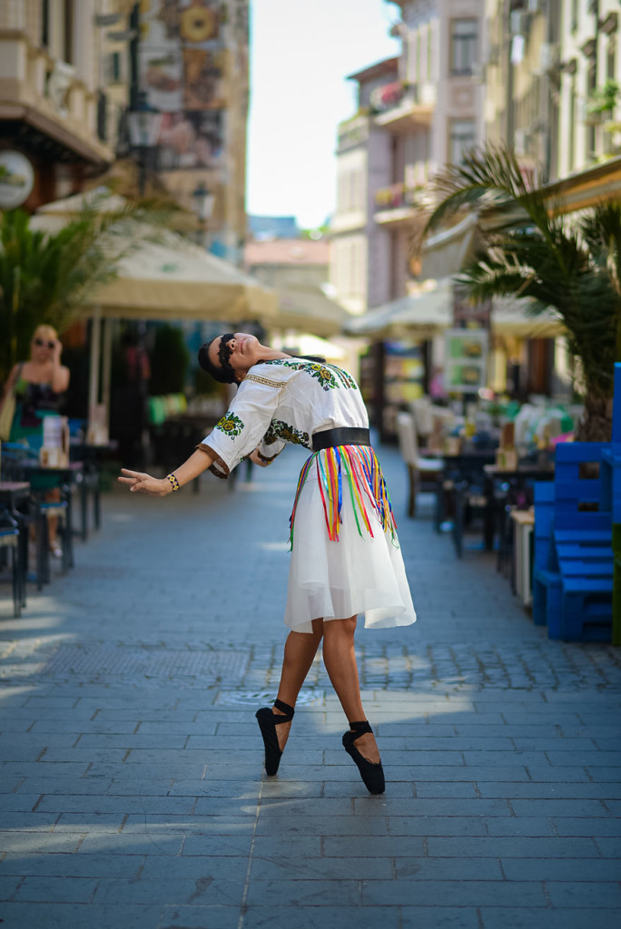 Romanian-ballerina-shows-tradition-through-elegance-and-grace3__880