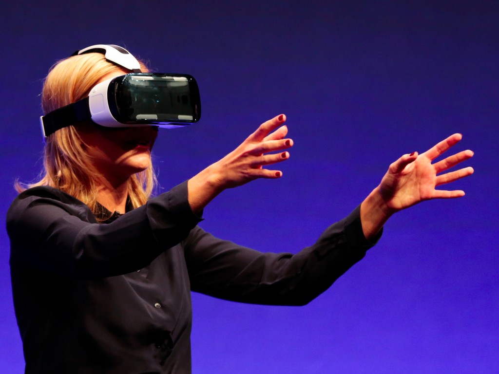 virtual-reality-cant-get-rid-of-its-dork-factor