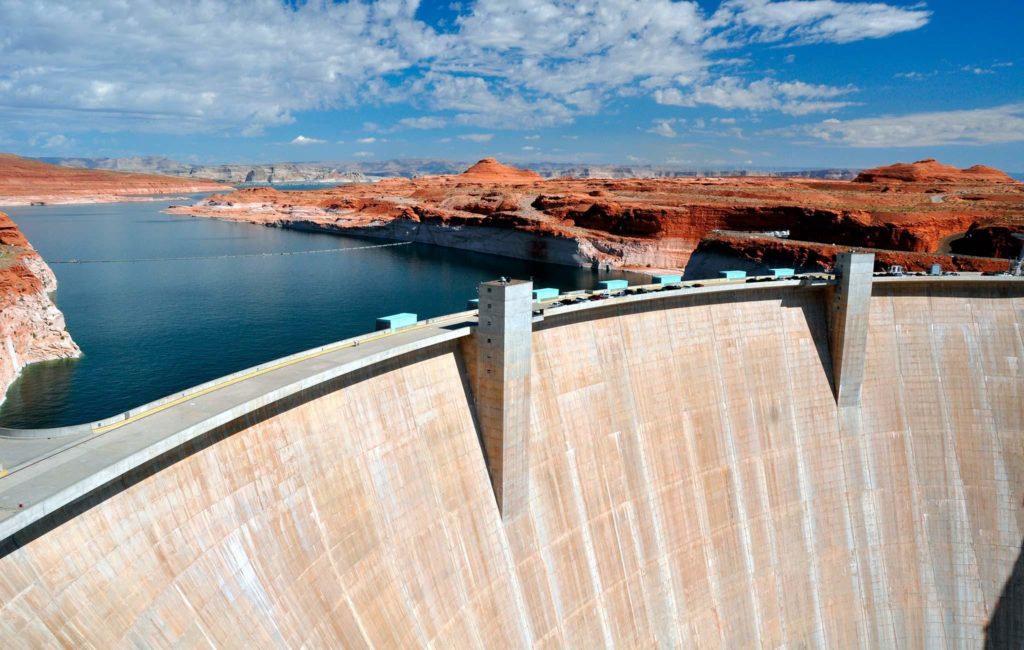 672185-Hoover-Dam
