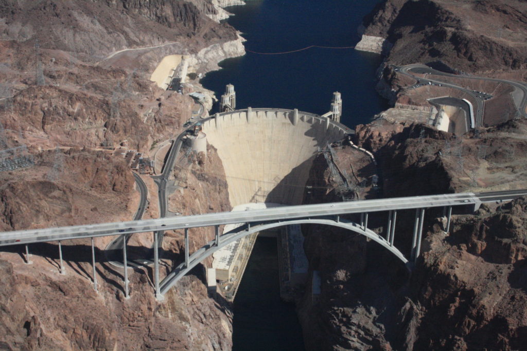 Hoover_Dam,_Colorado_River