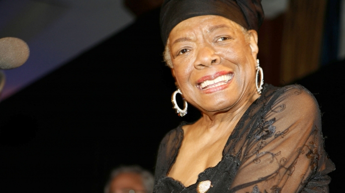 list-8-unusual-work-habits-angelou-112903206-E