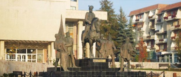 statuia-mihai-viteazul-sfantu-gheorghe