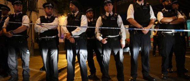 politisti britanici