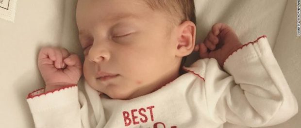 171219123455-02-snowbaby-oldest-embryo-born-exlarge-169
