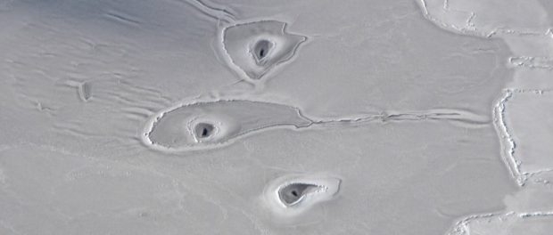011-arctic-ice-holes-beaufort_1024