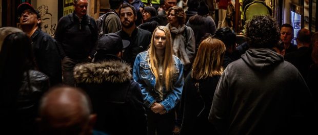 watch-crowd_1024