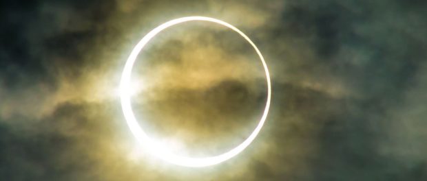 166839992-eclipse_1024