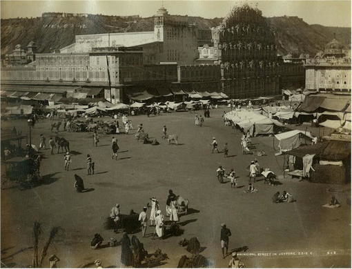 Jaipur,_Hawa_Mahal,_Palace_of_the_Winds_and_the_Principal_Street,_c._1875
