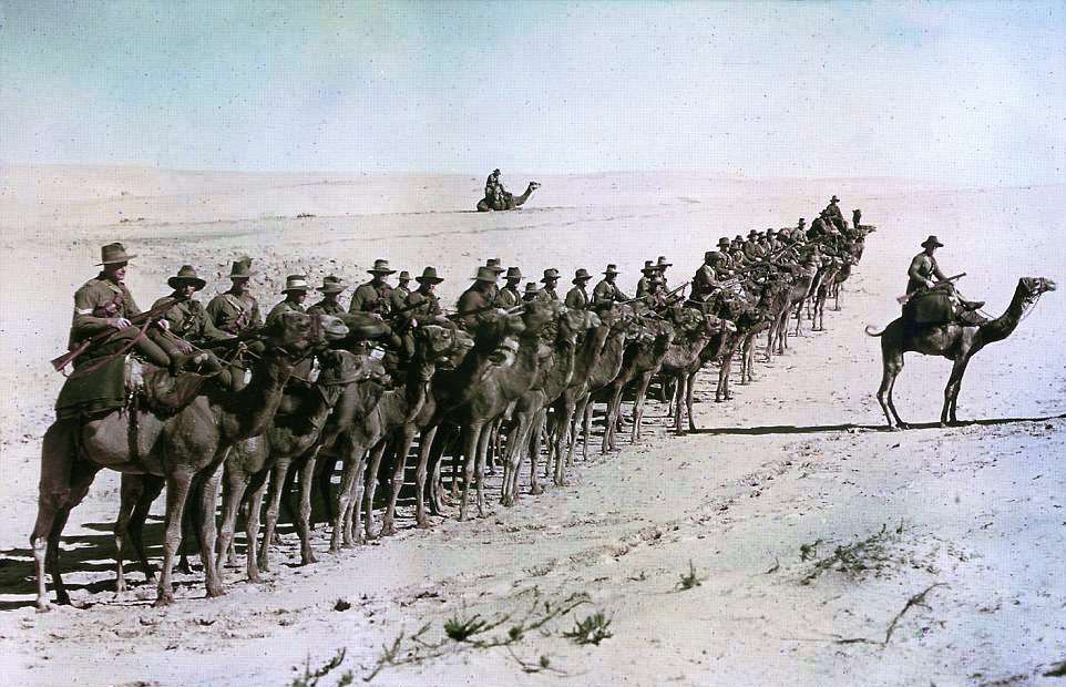 Ostași australieni la Rafah, în Egypt, în timpul confruntărilor din 1918 cu Imperiul Otoman
