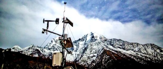 statie meteo Everest