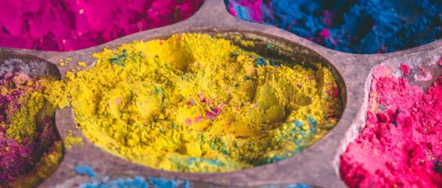 holi4
