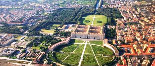 Reggia-di-Caserta-a-forma-di-violino