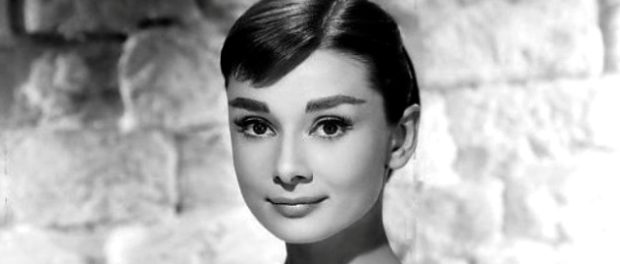 Audrey_Hepburn_1956