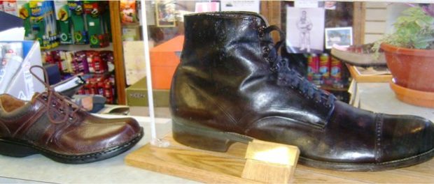 Robert Wadlow pantof