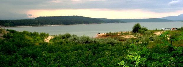 Artificial_lake_kazanlak