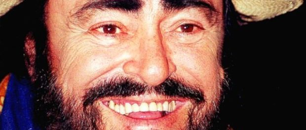 Luciano_Pavarotti_2004
