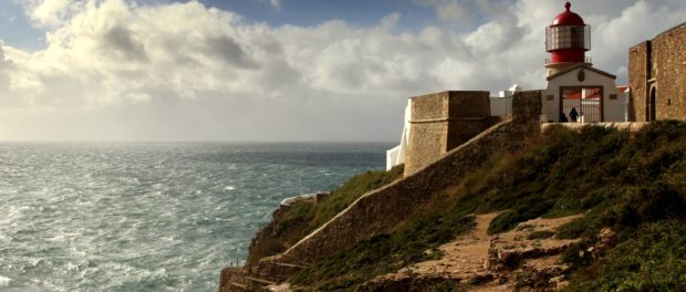 Barca_dos_corvos_-_São_Vicente