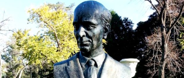 Bust Alejandro_Casona