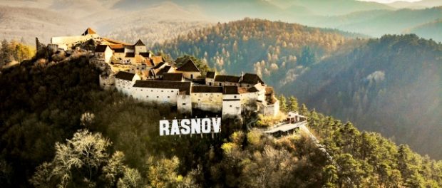 Rasnov-aerian2_foto(C)DanielSecarescu