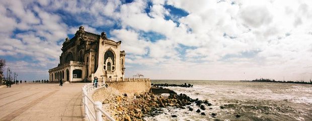 Cazinoul_si_faleza_din_Constanta